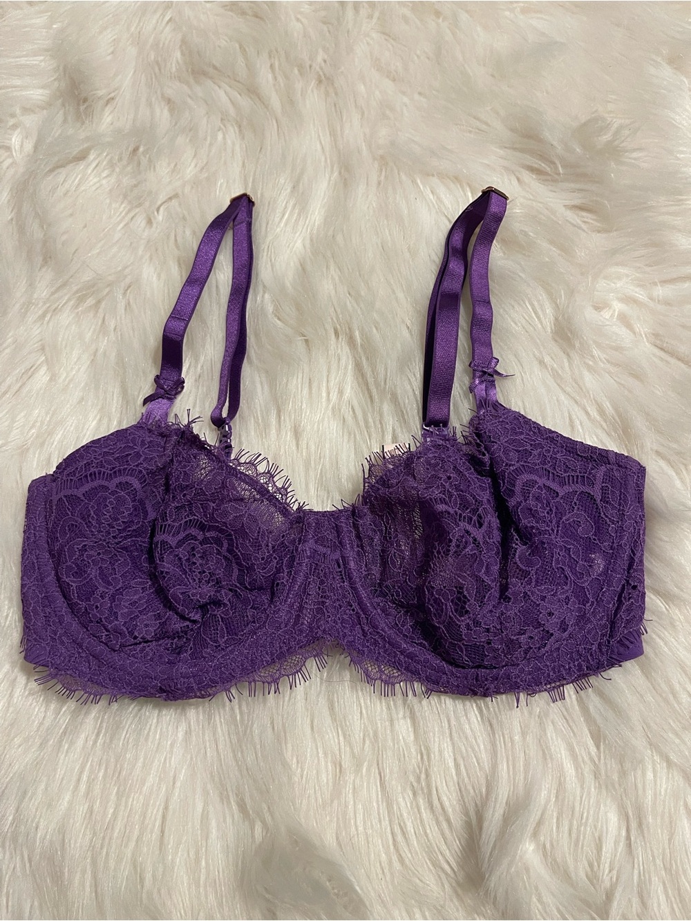 Victoria's Secret Purple Lace Underwire Bra